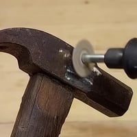 Dremel decapage acier